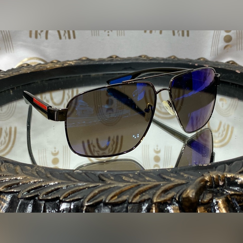 Stylish Black and Blue Men's Sunglasses